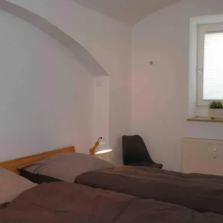 Stilvoll Renovierte Souterrainwohnung In Elbnahe Apartment Dresden